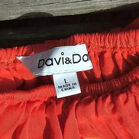 Davi & Dani Women's Floral Embroidered Off Shoulder Peasant Red Romper Sz Large - Picture 2 of 7